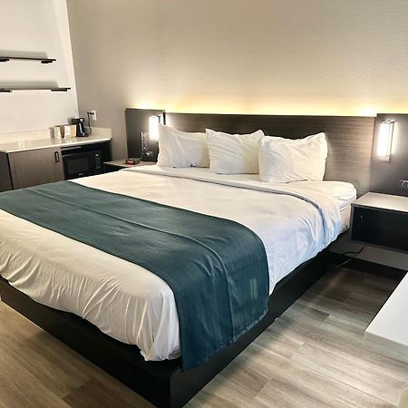 Studio 6 Suites Louisville Ky Airport/Expo Center Buitenkant foto