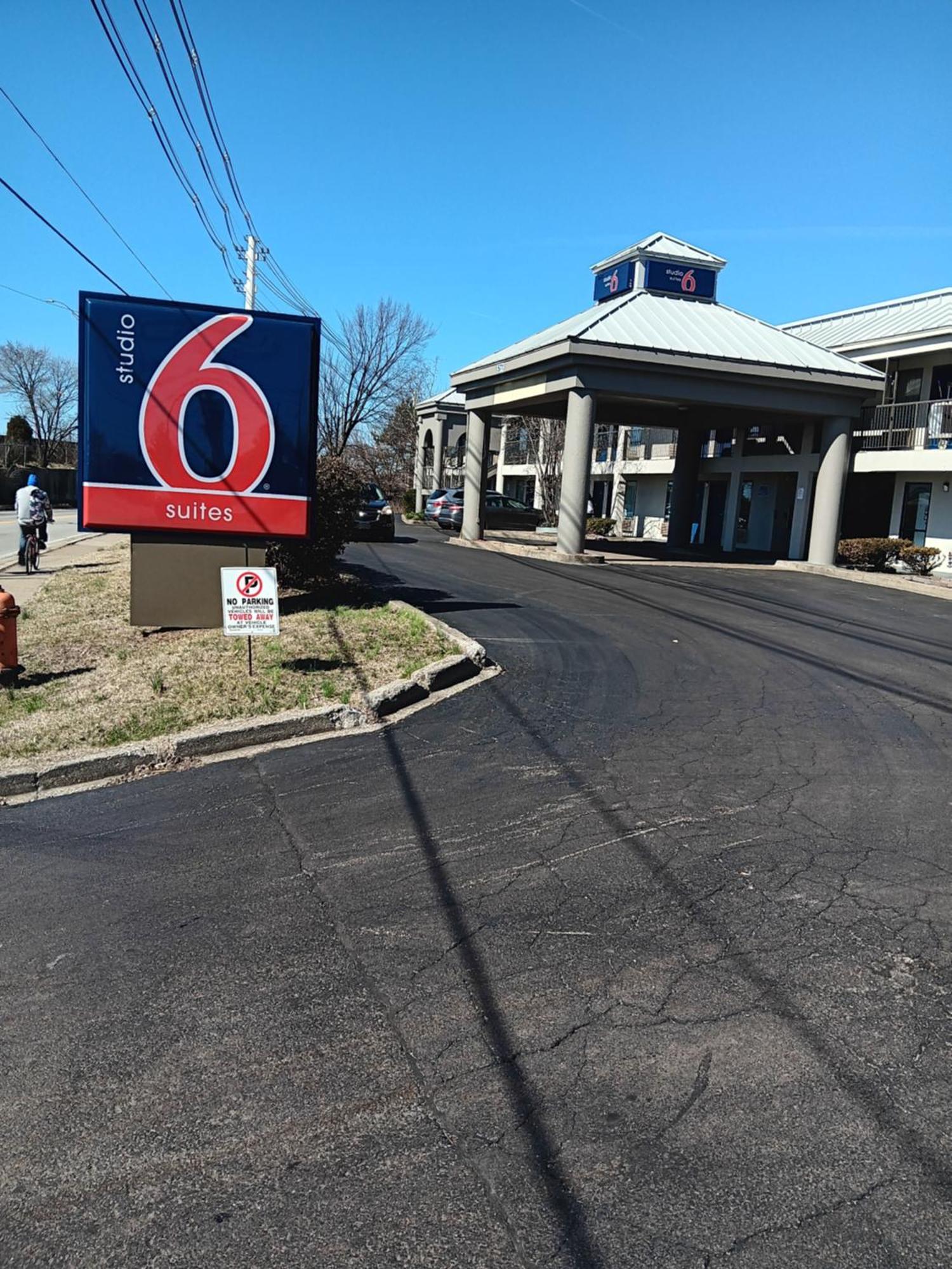 Studio 6 Suites Louisville Ky Airport/Expo Center Buitenkant foto