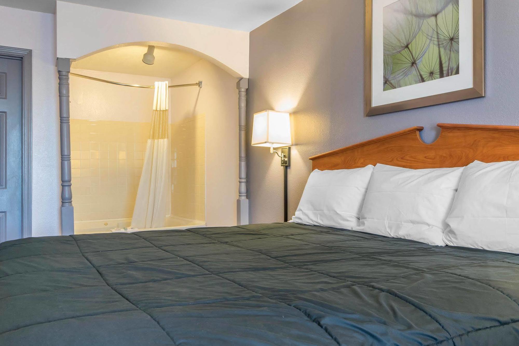 Studio 6 Suites Louisville Ky Airport/Expo Center Buitenkant foto